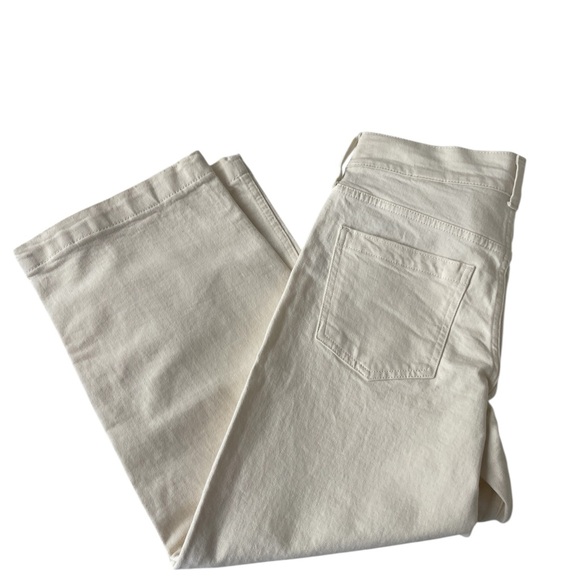 Banana Republic Premium Denim Ivory High Rise Wide Leg Crop Size 27 NWT Defect - Picture 2 of 4